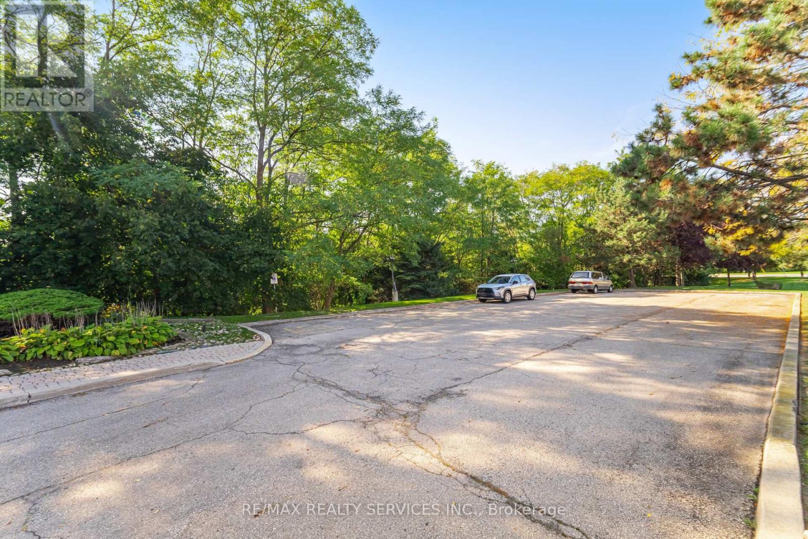 5330 Creditview Road, Mississauga, Ontario  L5M 5N5 - Photo 39 - W12455812