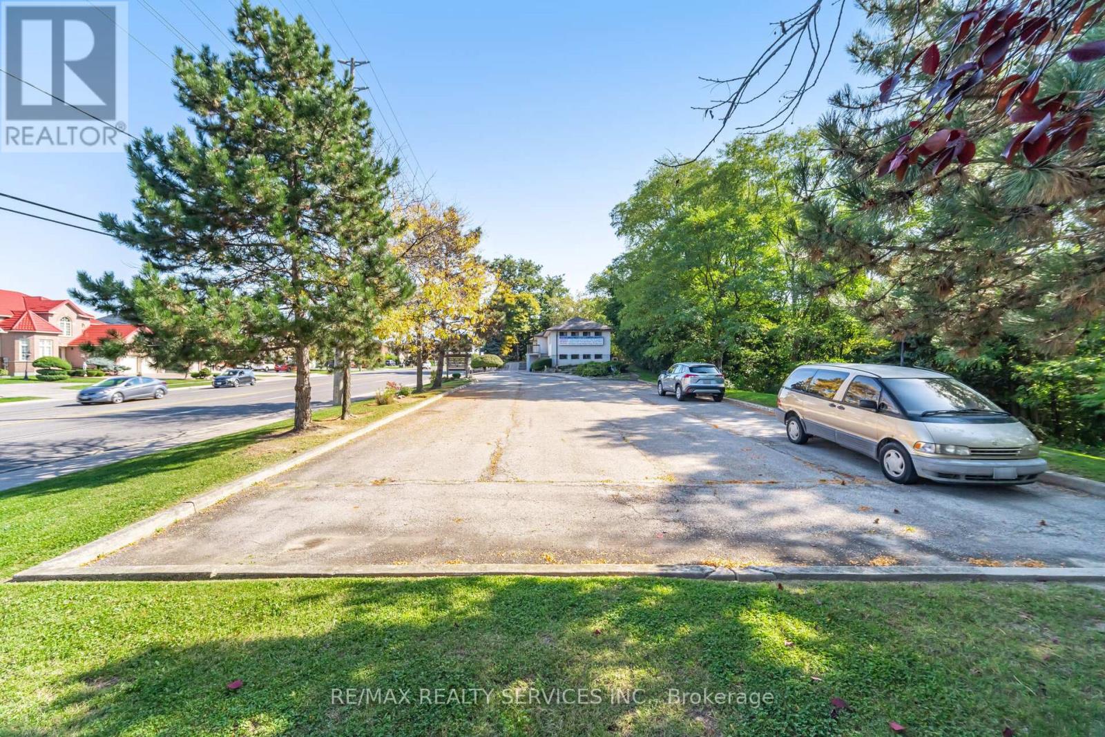 5330 Creditview Road, Mississauga, Ontario  L5M 5N5 - Photo 40 - W12455812
