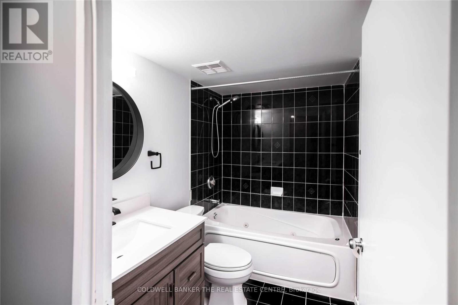 224 - 200 Manitoba Street, Toronto, Ontario  M8Y 3Y9 - Photo 13 - W12455813