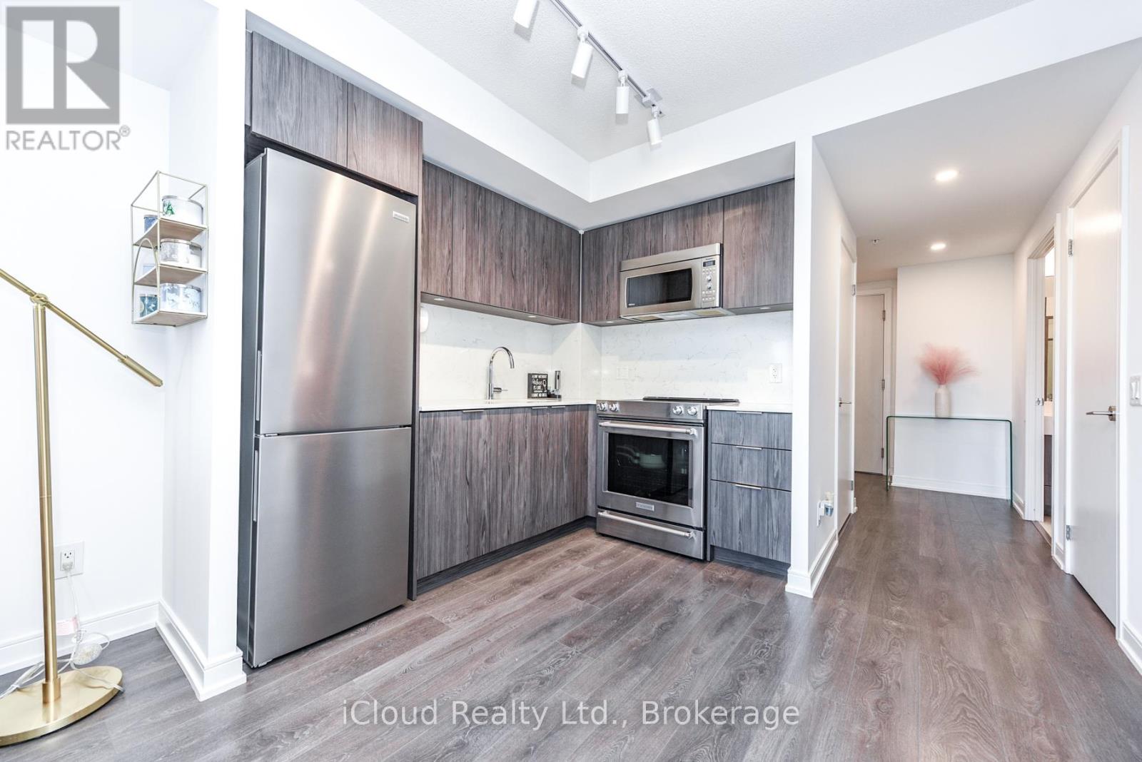 1201 - 30 Samuel Wood Way, Toronto, Ontario  M9B 0C9 - Photo 11 - W12455815