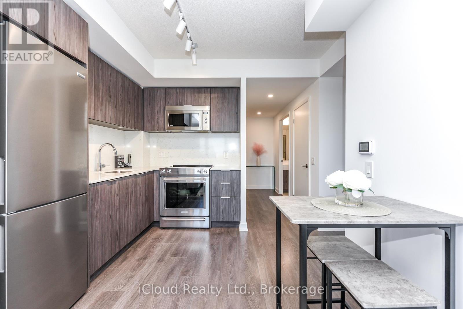 1201 - 30 Samuel Wood Way, Toronto, Ontario  M9B 0C9 - Photo 12 - W12455815