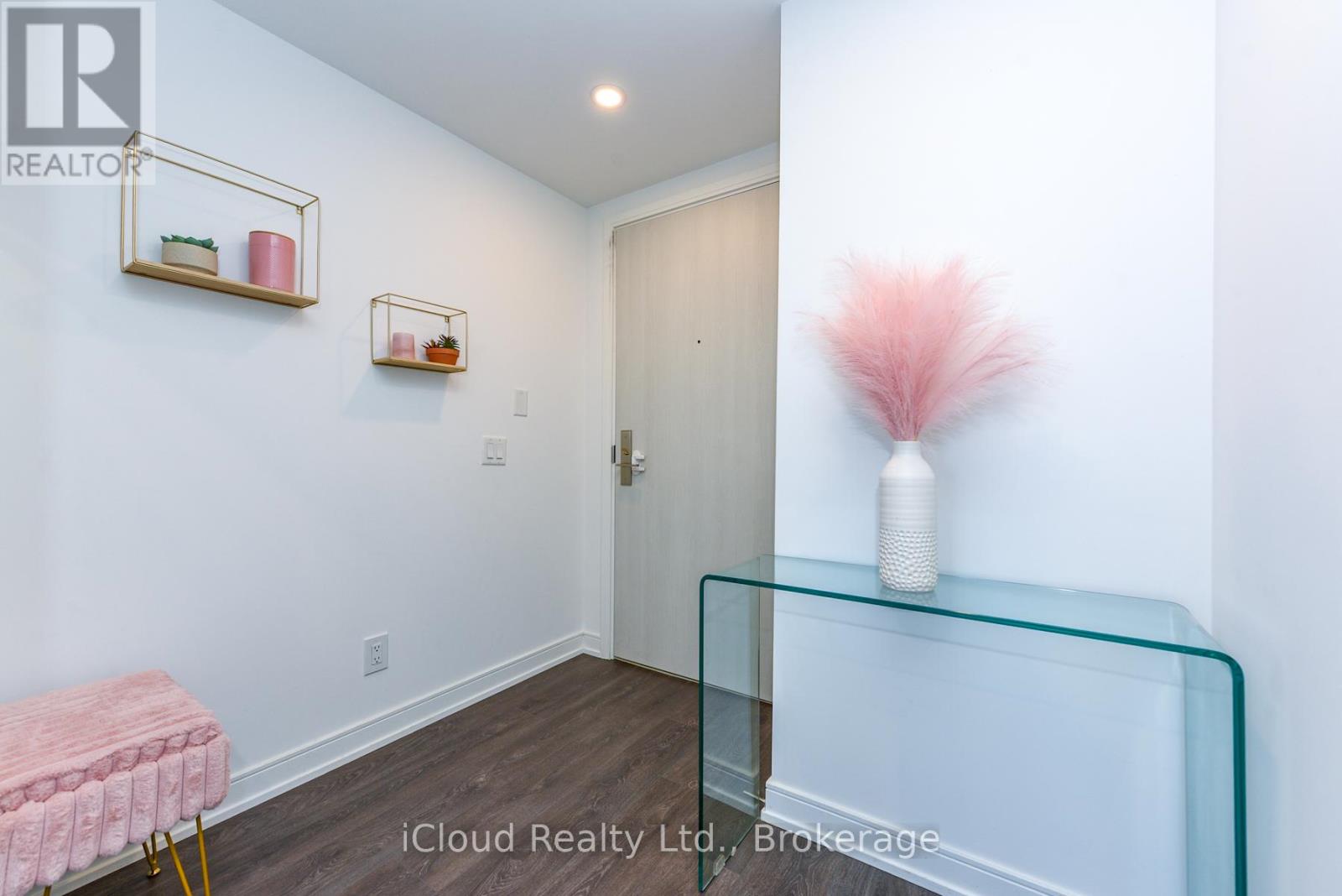 1201 - 30 Samuel Wood Way, Toronto, Ontario  M9B 0C9 - Photo 3 - W12455815
