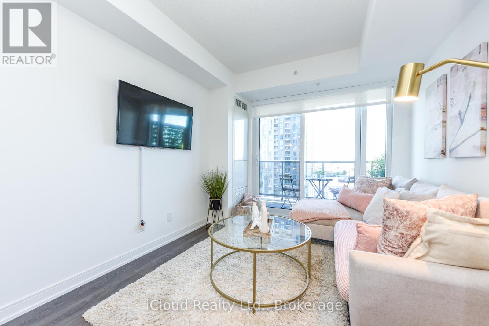 1201 - 30 Samuel Wood Way, Toronto, Ontario  M9B 0C9 - Photo 4 - W12455815