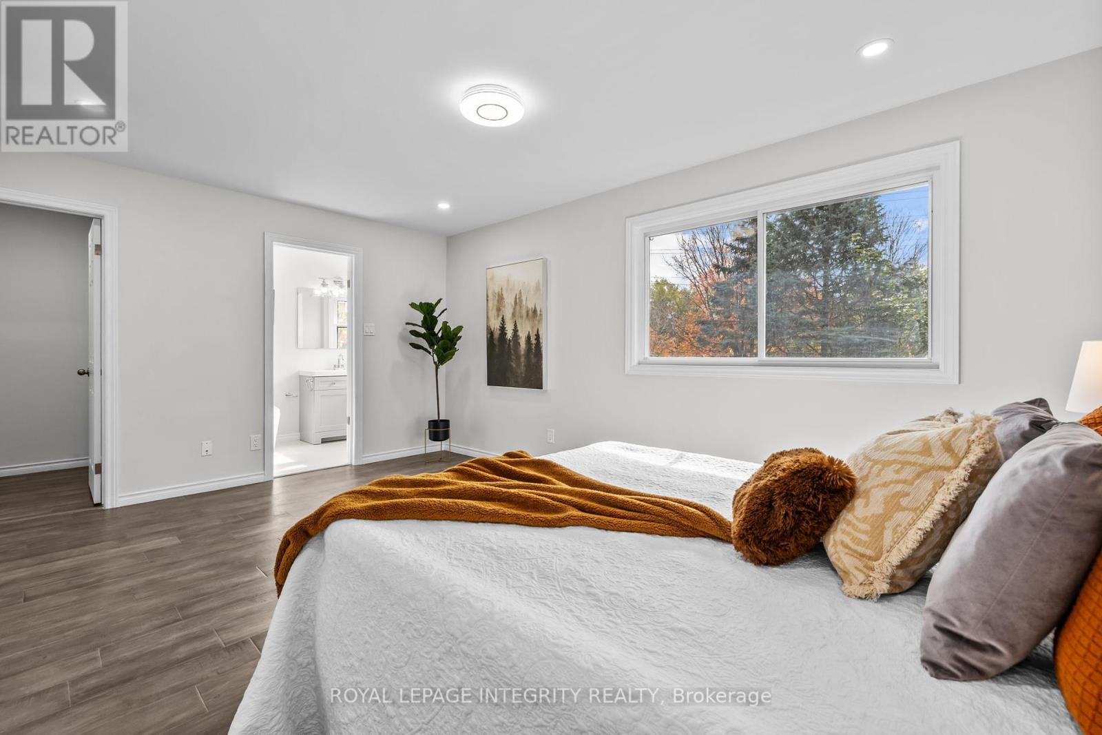 83 Saddle Crescent, Ottawa, Ontario  K1G 5L3 - Photo 22 - X12455830
