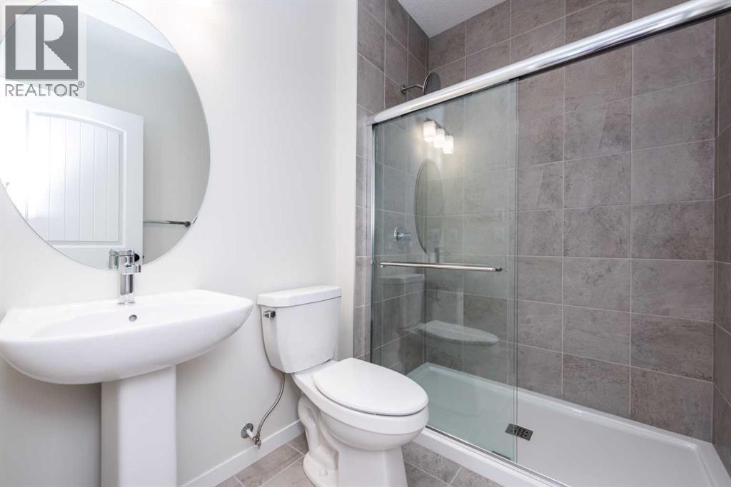 264 Marmot Grove Nw, Calgary, Alberta  T3J 2J5 - Photo 11 - A2260366