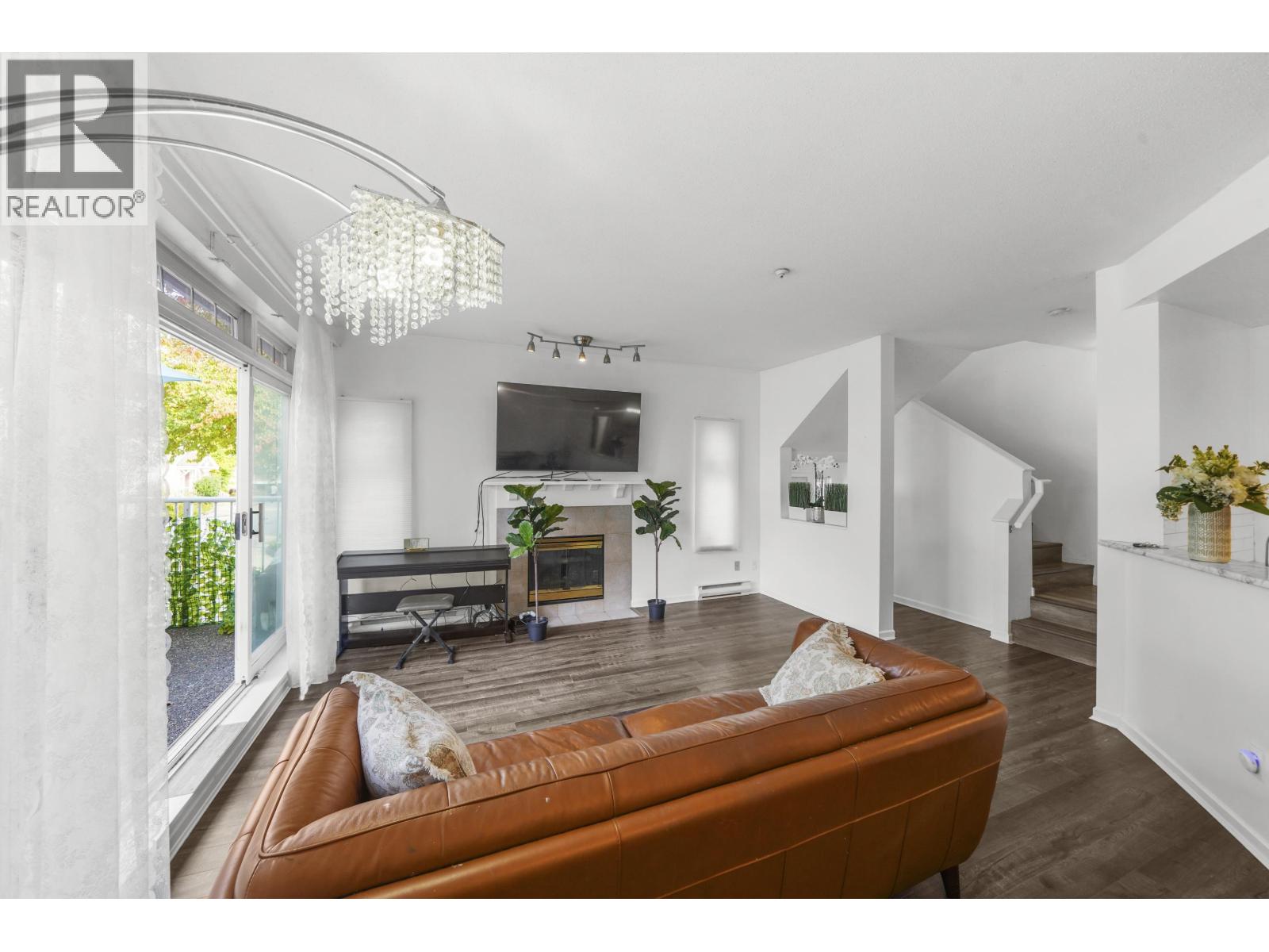 63 2422 Hawthorne Avenue, Port Coquitlam, British Columbia  V3C 6K7 - Photo 4 - R3055491