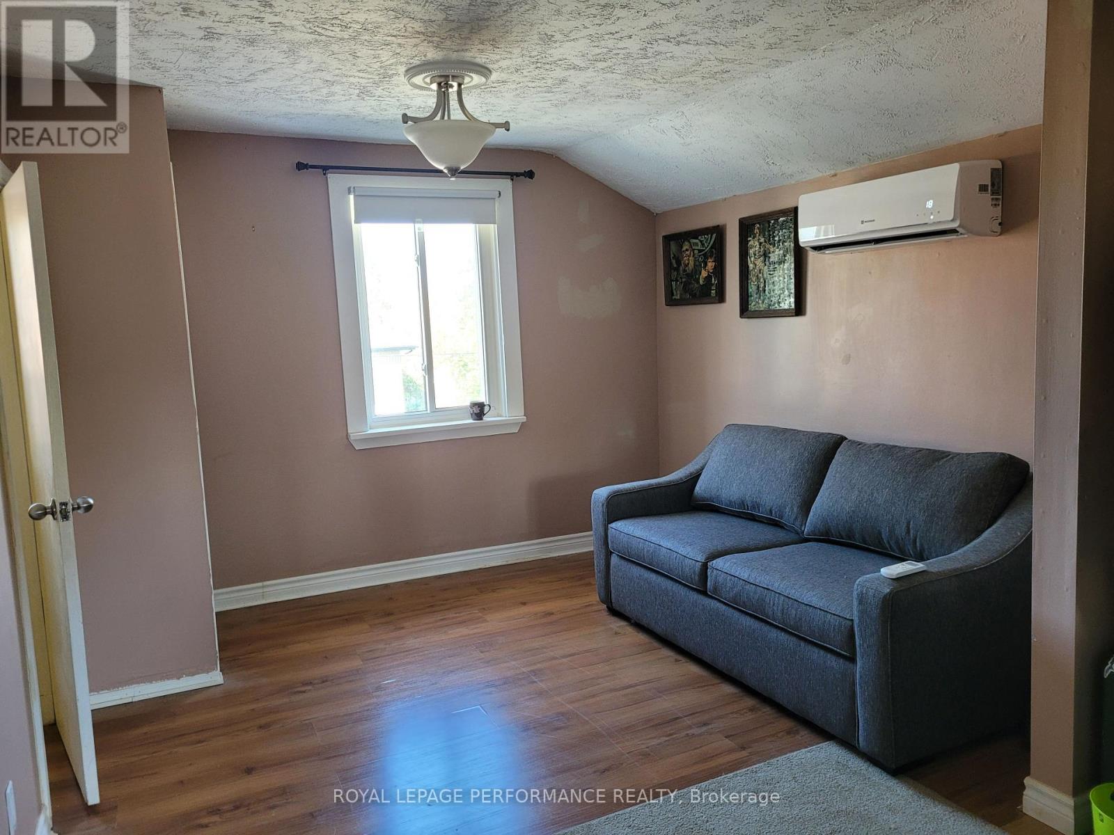 975 Queen Street, Champlain, Ontario  K0B 1K0 - Photo 29 - X12435934