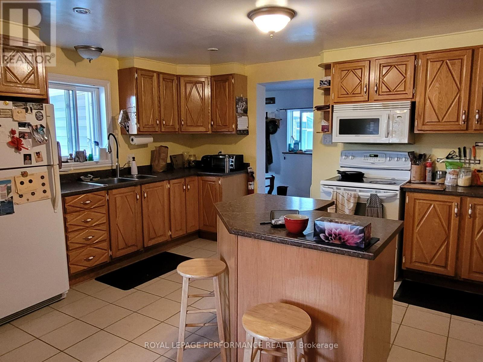 975 Queen Street, Champlain, Ontario  K0B 1K0 - Photo 9 - X12435934