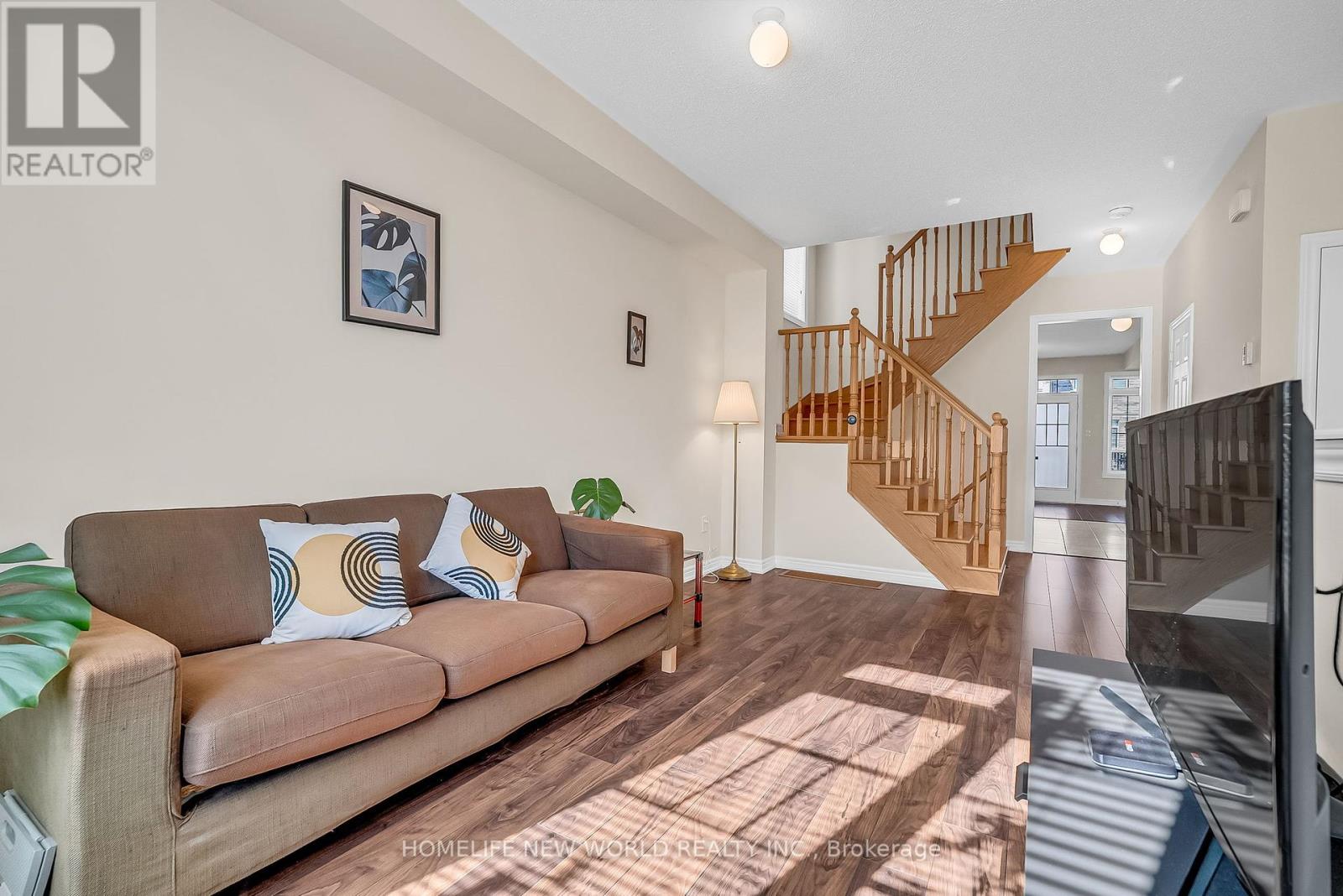 193 Dundas Way, Markham, Ontario  L6E 0T1 - Photo 4 - N12455817