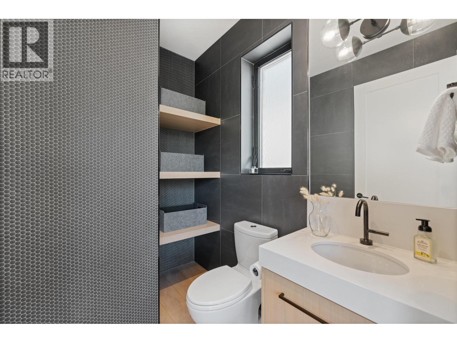 575 E 22nd Avenue, Vancouver, British Columbia  V5V 1V2 - Photo 11 - R3053464