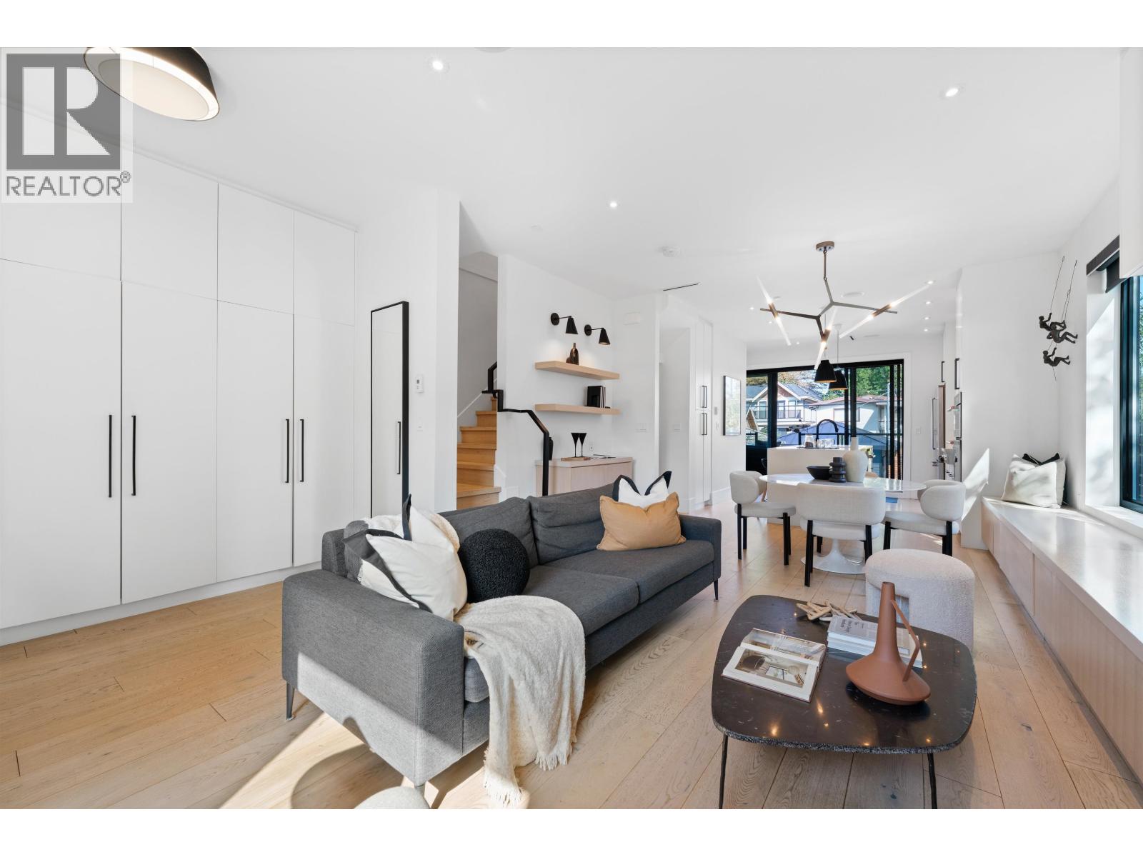 575 E 22nd Avenue, Vancouver, British Columbia  V5V 1V2 - Photo 4 - R3053464
