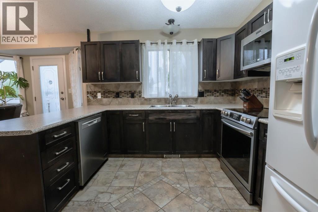 9048 104 Avenue, Grande Prairie, Alberta  T8X 1E6 - Photo 10 - A2263707