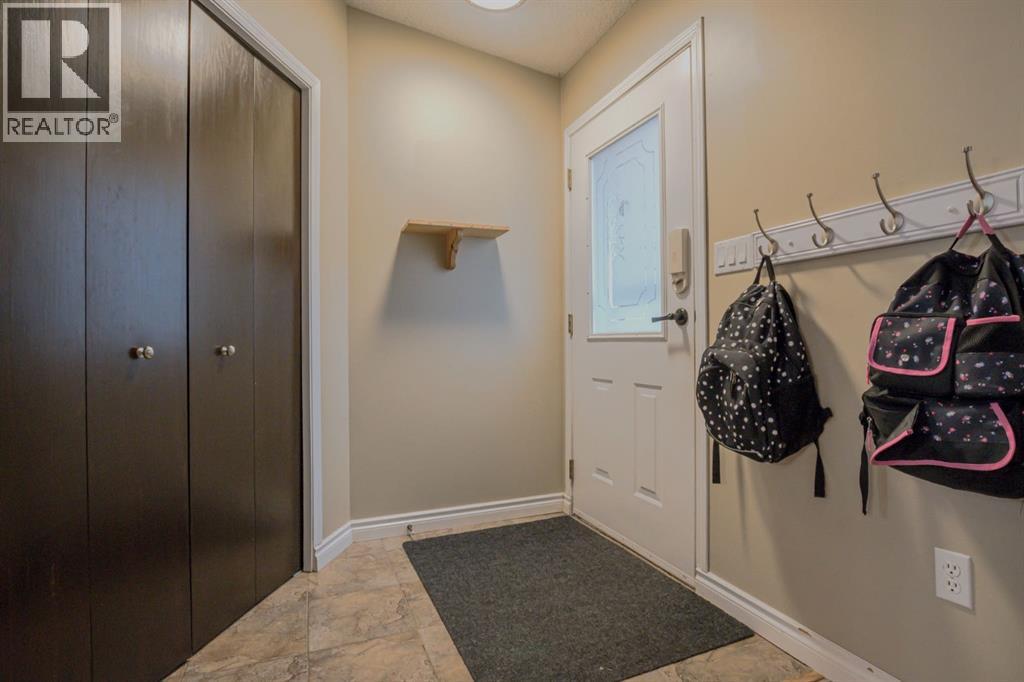 9048 104 Avenue, Grande Prairie, Alberta  T8X 1E6 - Photo 3 - A2263707