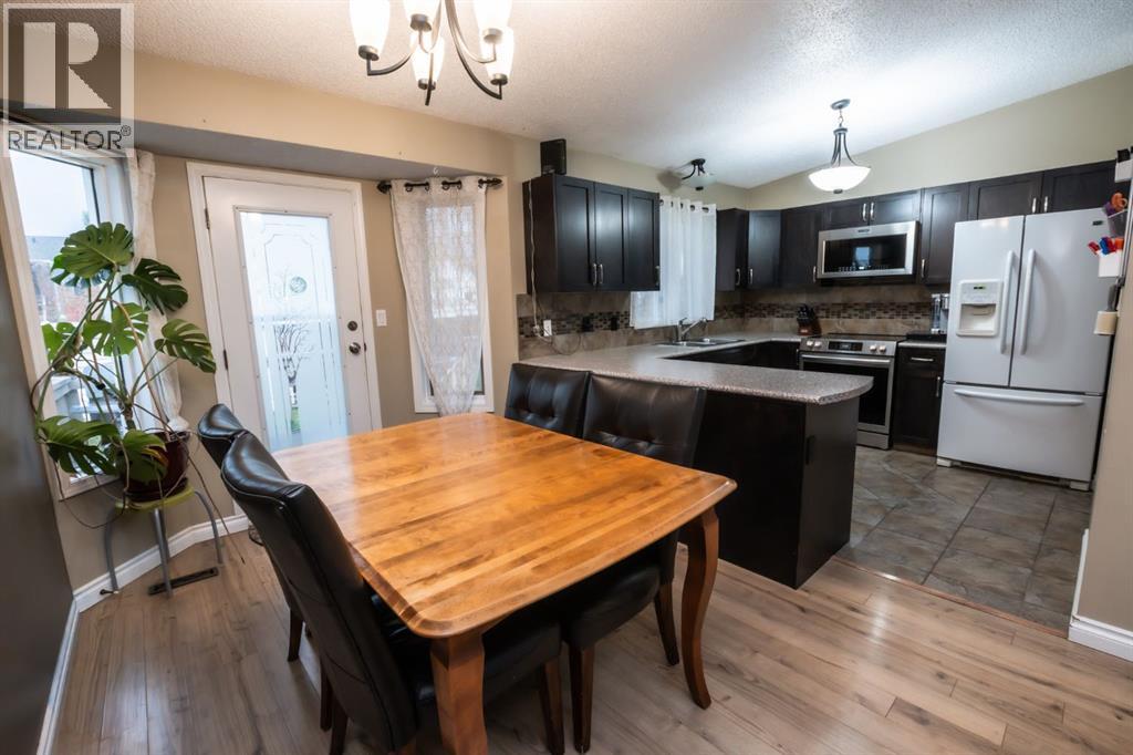 9048 104 Avenue, Grande Prairie, Alberta  T8X 1E6 - Photo 6 - A2263707