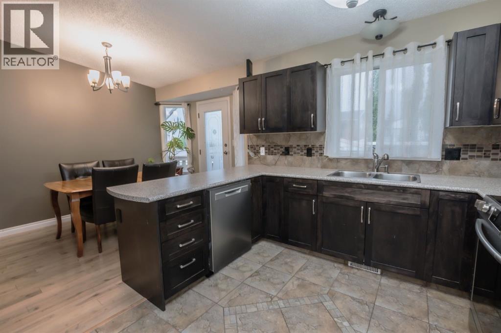 9048 104 Avenue, Grande Prairie, Alberta  T8X 1E6 - Photo 9 - A2263707