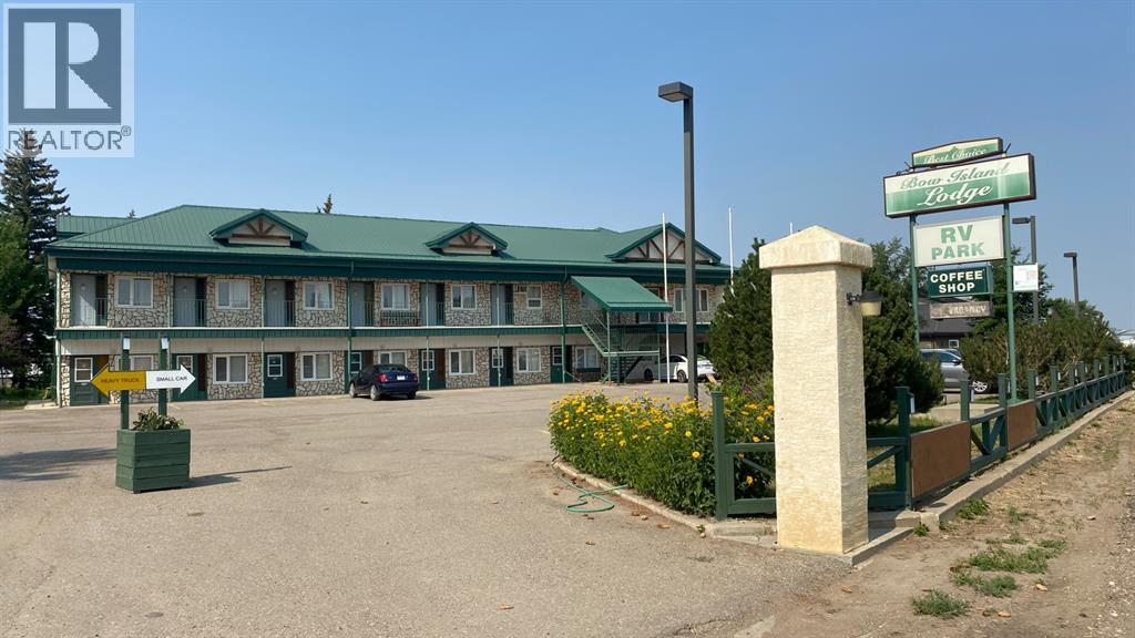 230 7 Avenue, Bow Island, Alberta  T0K 0G0 - Photo 1 - A2263052