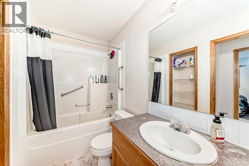 6591 Pinecliff Grove Ne, Calgary, Alberta  T1Y 7K8 - Photo 15 - A2229009