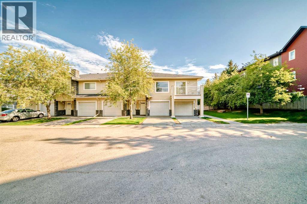 6591 Pinecliff Grove Ne, Calgary, Alberta  T1Y 7K8 - Photo 3 - A2229009