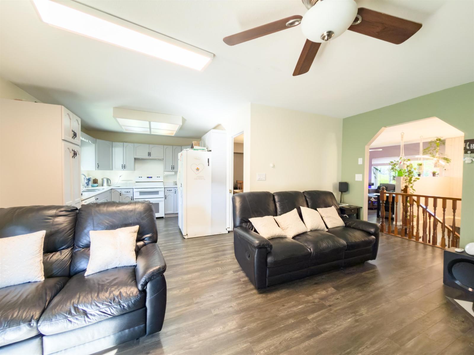 7469 Tern Street, Mission, British Columbia  V2V 5R8 - Photo 12 - R3057042