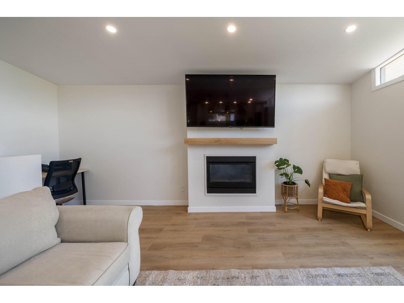 8919 Glenwood Street, Chilliwack Proper West, Chilliwack, British Columbia  V2P 3Z7 - Photo 14 - R3056149