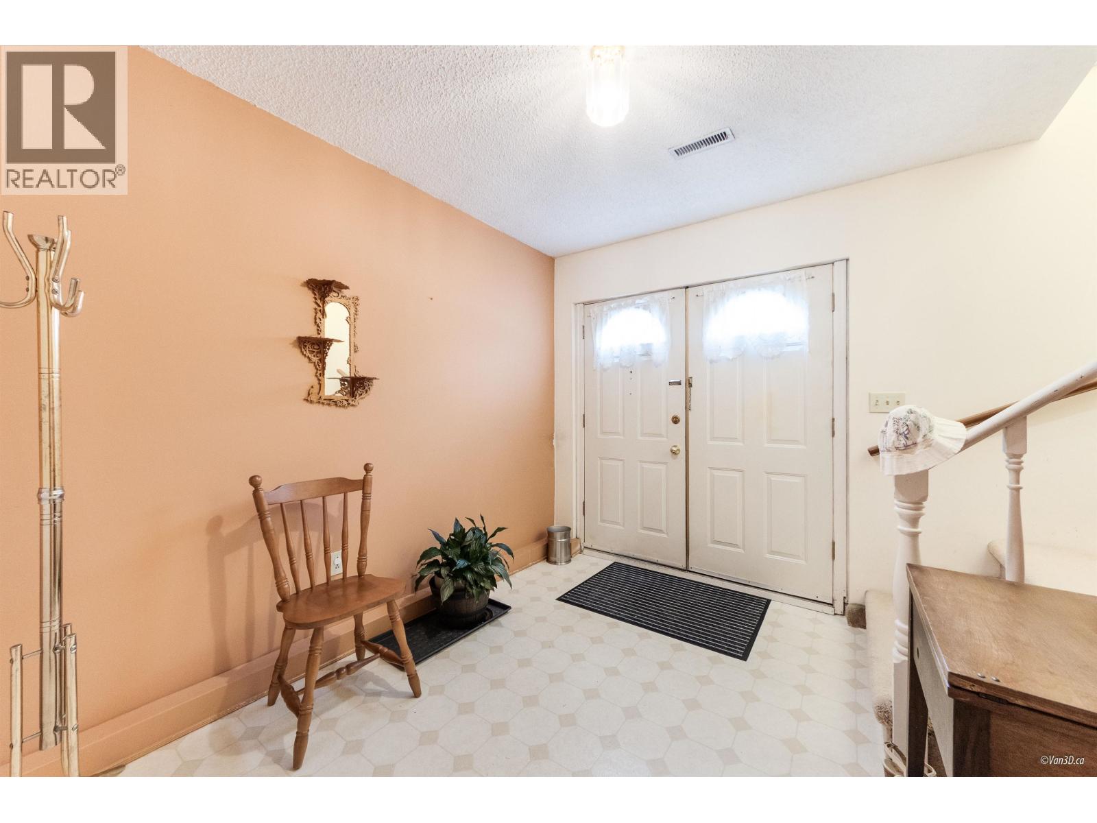 1632 Como Lake Avenue, Coquitlam, British Columbia  V3J 3P6 - Photo 19 - R3056716