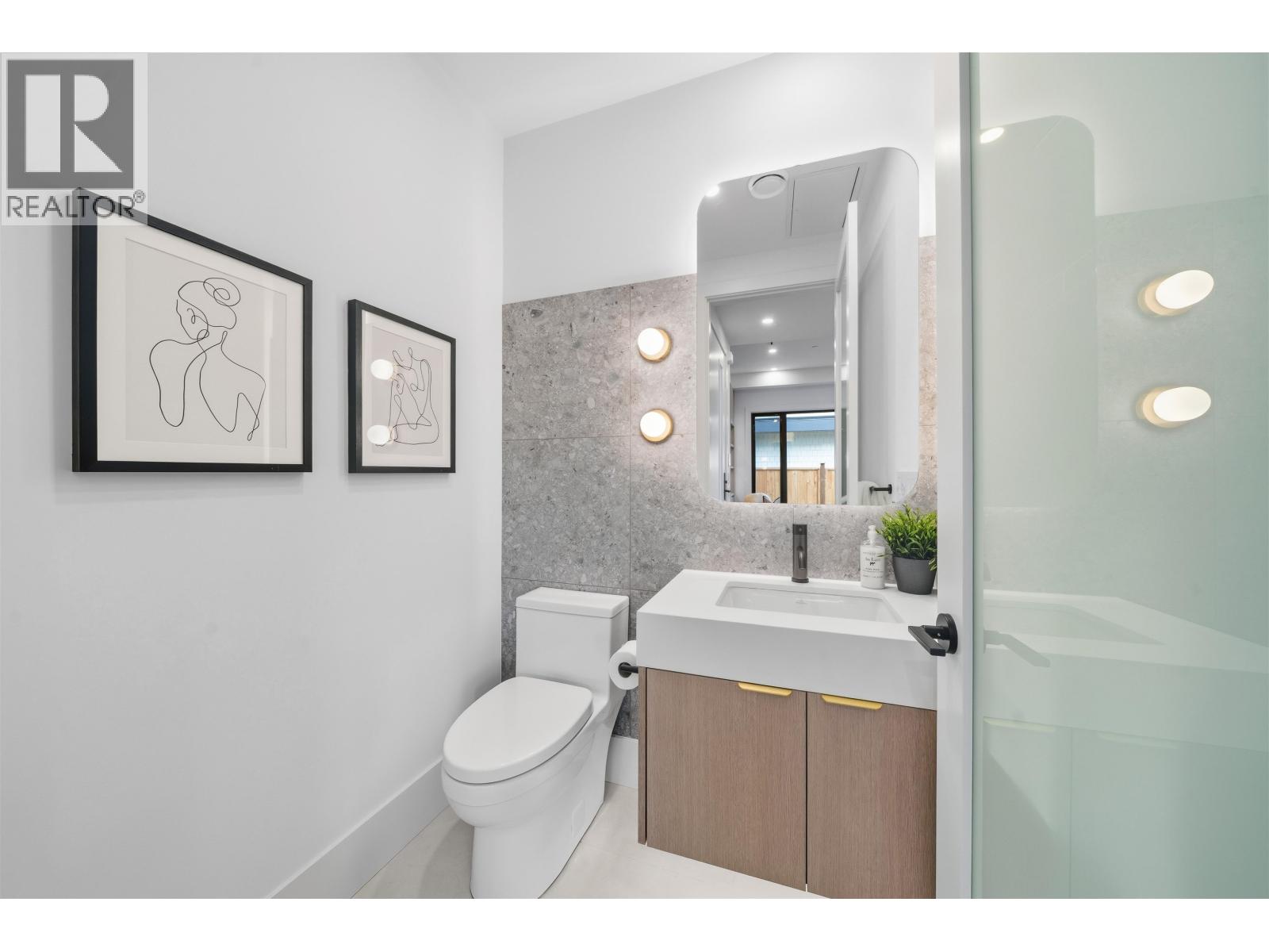 311 N Kamloops Street, Vancouver, British Columbia  V5K 0A9 - Photo 11 - R3056373