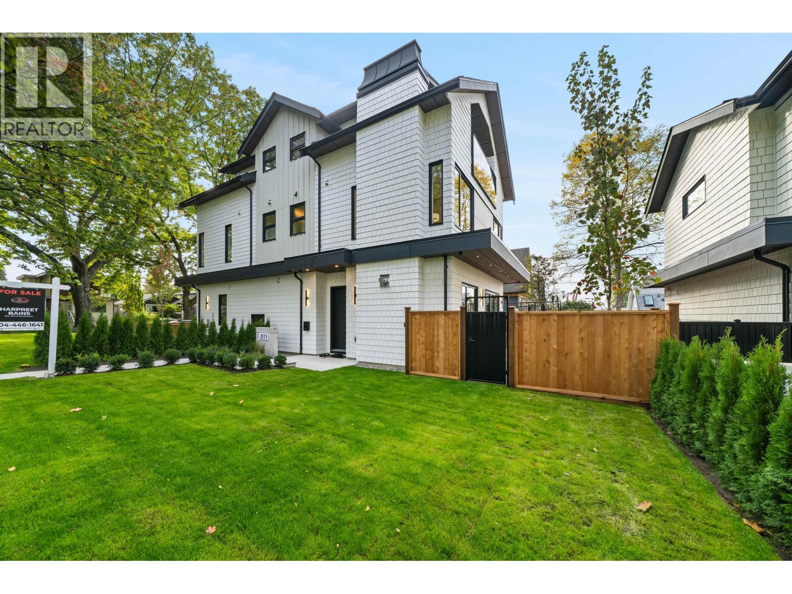 311 N Kamloops Street, Vancouver, British Columbia  V5K 0A9 - Photo 1 - R3056373