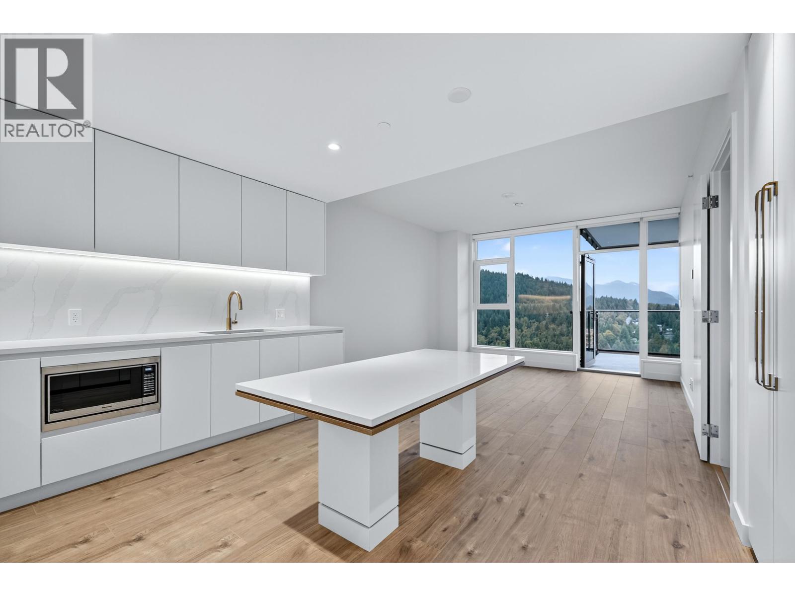 2101 720 Farrow Street, Coquitlam, British Columbia  V3J 3S5 - Photo 11 - R3057302
