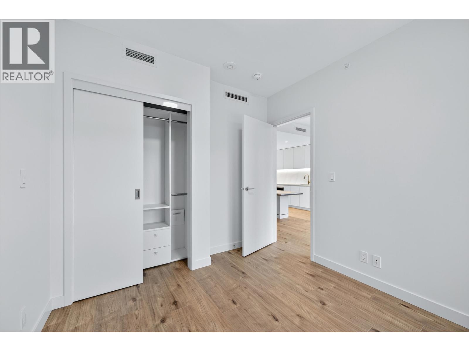 2101 720 Farrow Street, Coquitlam, British Columbia  V3J 3S5 - Photo 27 - R3057302