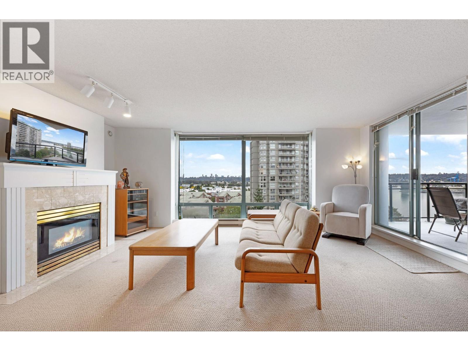 1001 8 Laguna Court, New Westminster, British Columbia  V3M 6M6 - Photo 3 - R3057305
