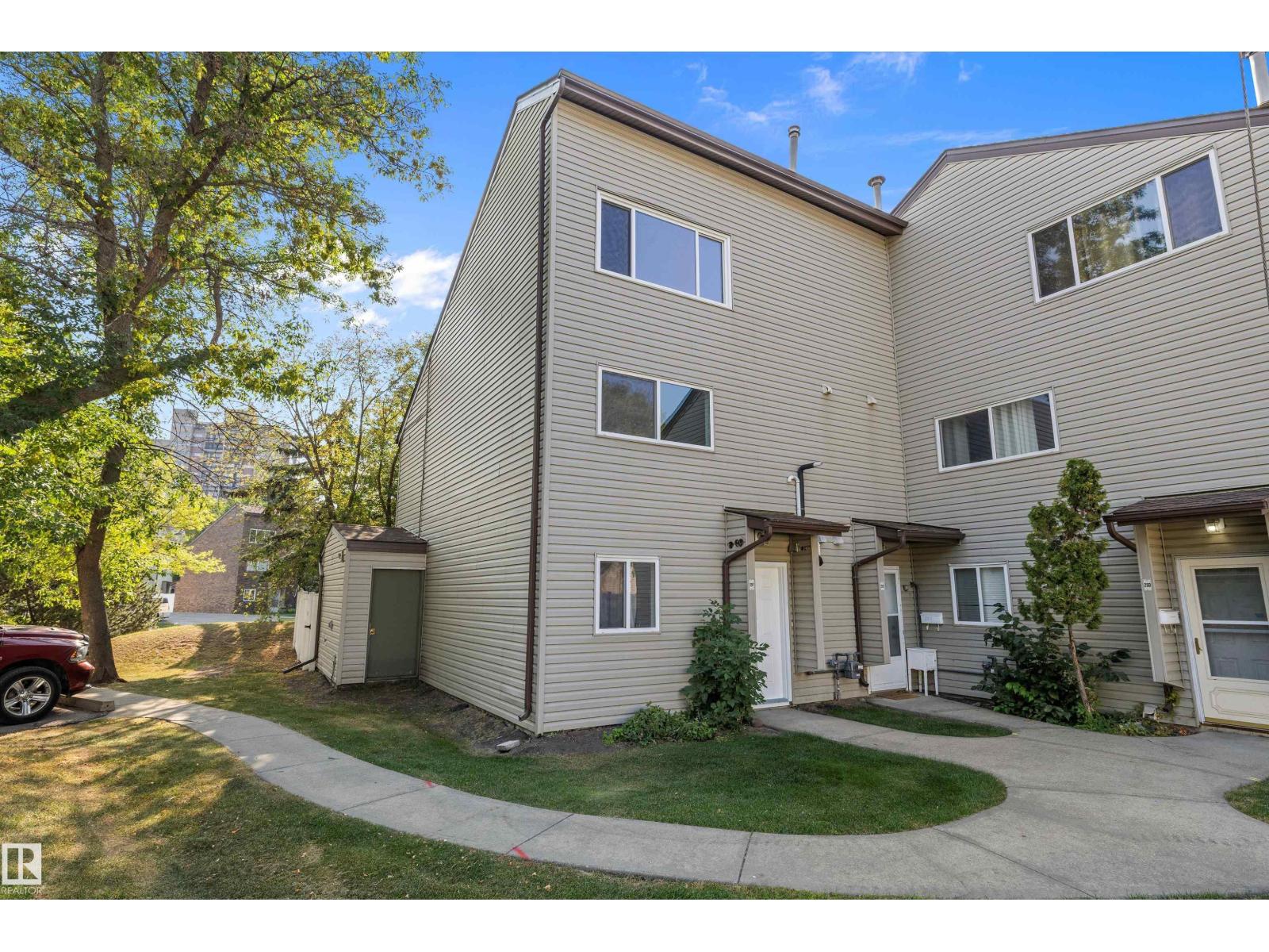 25f Meadowlark Vg Nw, Edmonton, Alberta  T5R 5X4 - Photo 2 - E4457909