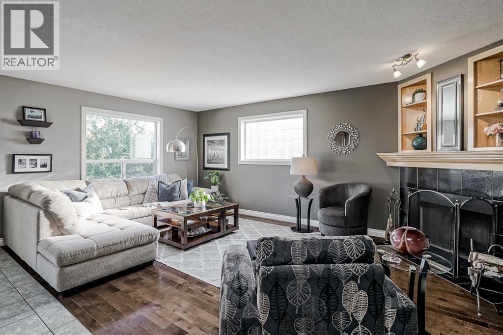 177 Douglas Glen Manor Se, Calgary, Alberta  T2Z 3Y5 - Photo 2 - A2262725