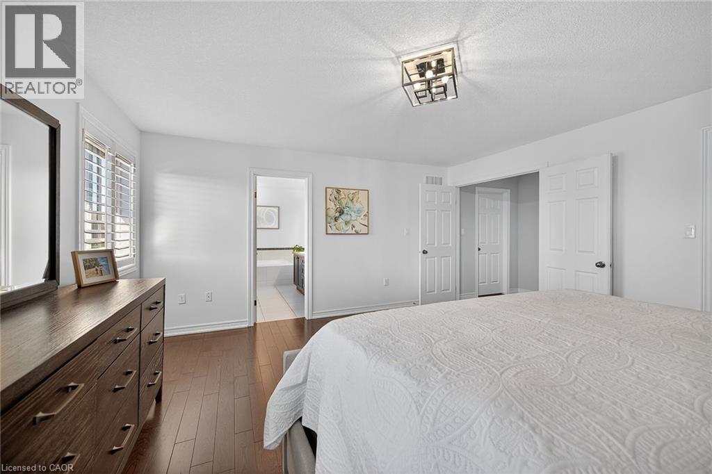 8 Chartwell Circle, Hamilton, Ontario  L9A 0B6 - Photo 25 - 40776453