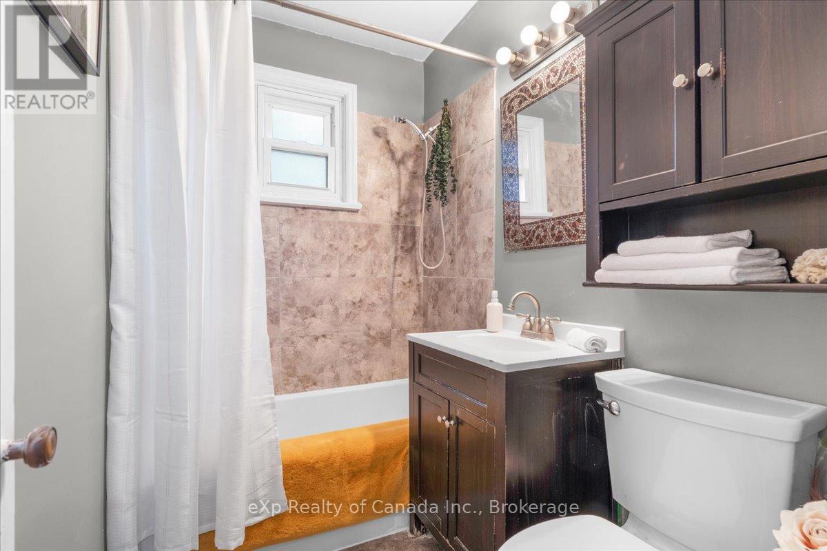 68 Cedar Street, Woodstock, Ontario  N4S 3P8 - Photo 20 - X12372205