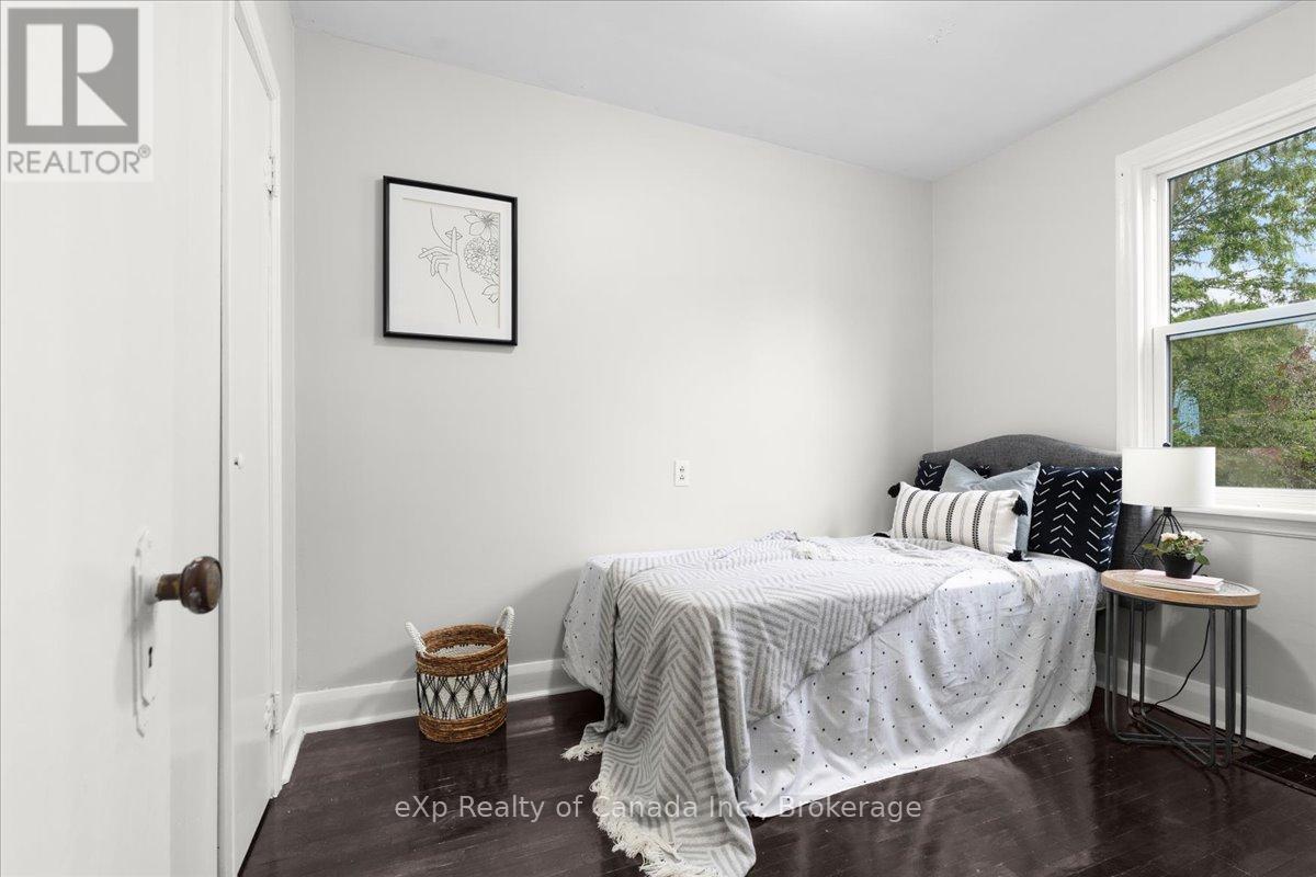 68 Cedar Street, Woodstock, Ontario  N4S 3P8 - Photo 17 - X12372205