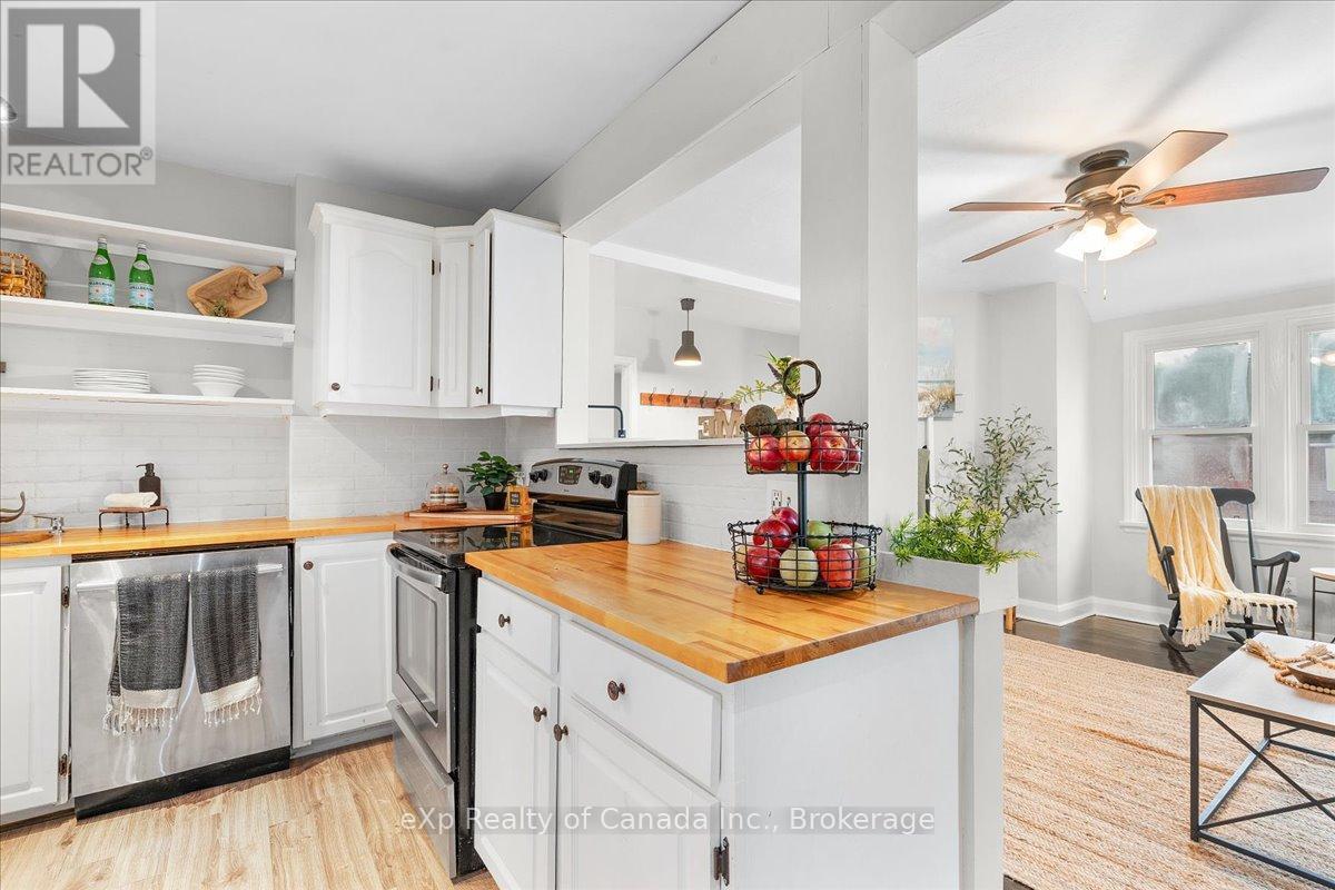 68 Cedar Street, Woodstock, Ontario  N4S 3P8 - Photo 8 - X12372205