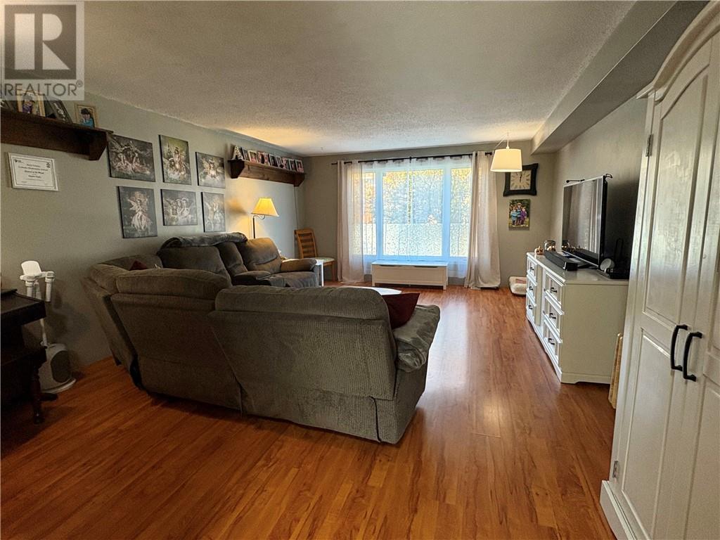 63 Elmhurst Court, Sudbury, Ontario  P3A 5Z4 - Photo 10 - 2125163