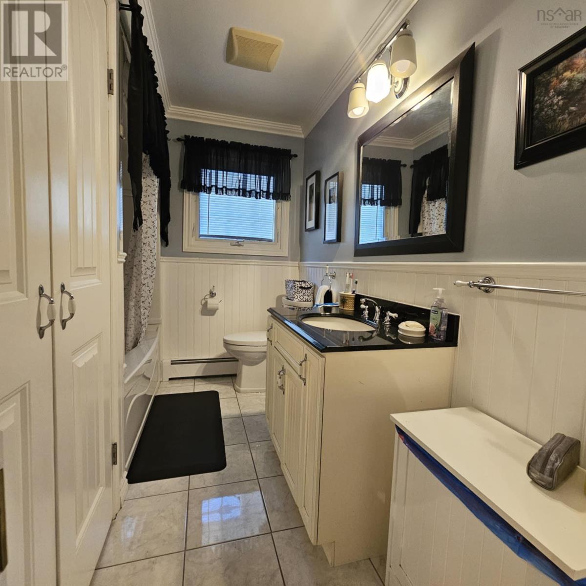 37 Stacey Avenue, North Sydney, Nova Scotia  B2A 3P3 - Photo 13 - 202520766