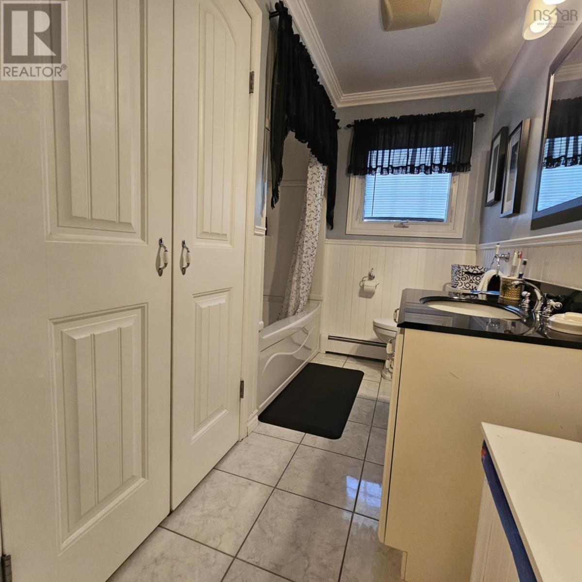 37 Stacey Avenue, North Sydney, Nova Scotia  B2A 3P3 - Photo 14 - 202520766