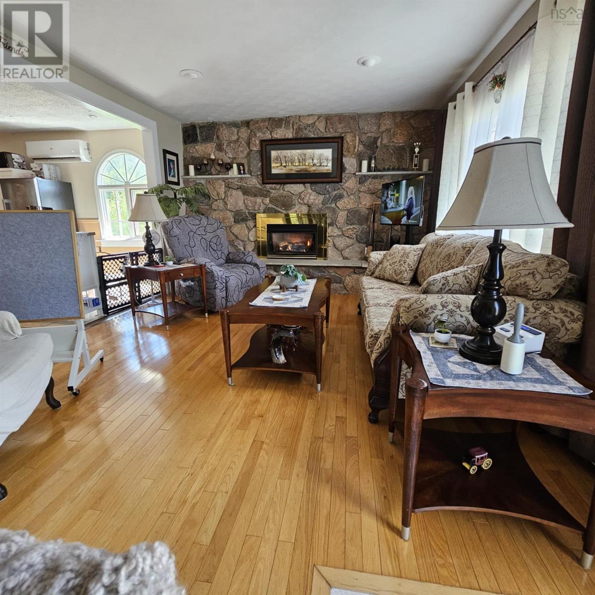 37 Stacey Avenue, North Sydney, Nova Scotia  B2A 3P3 - Photo 7 - 202520766