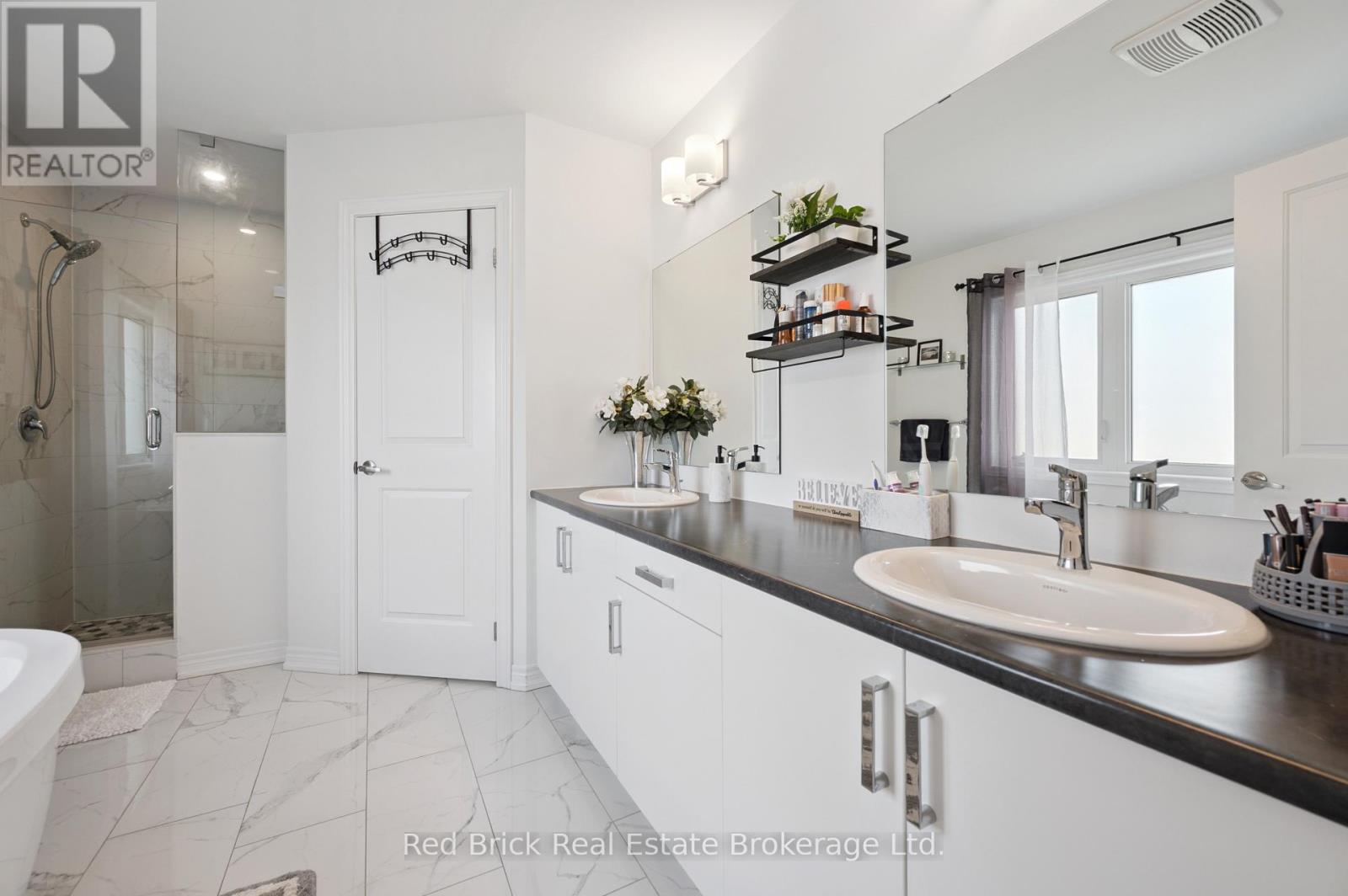 71 Harpin Way W, Centre Wellington, Ontario  N1M 0H8 - Photo 28 - X12318828