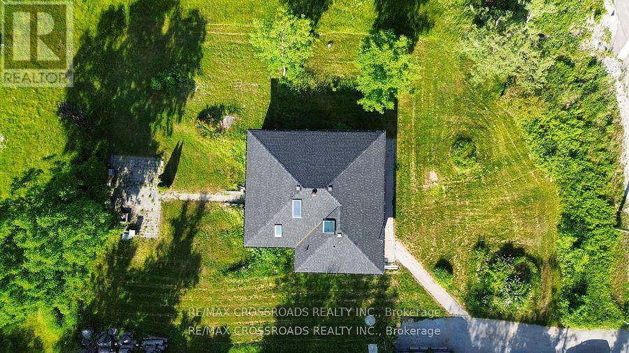 7118 Yonge Street, Innisfil, Ontario  L9S 4P3 - Photo 5 - N12413680