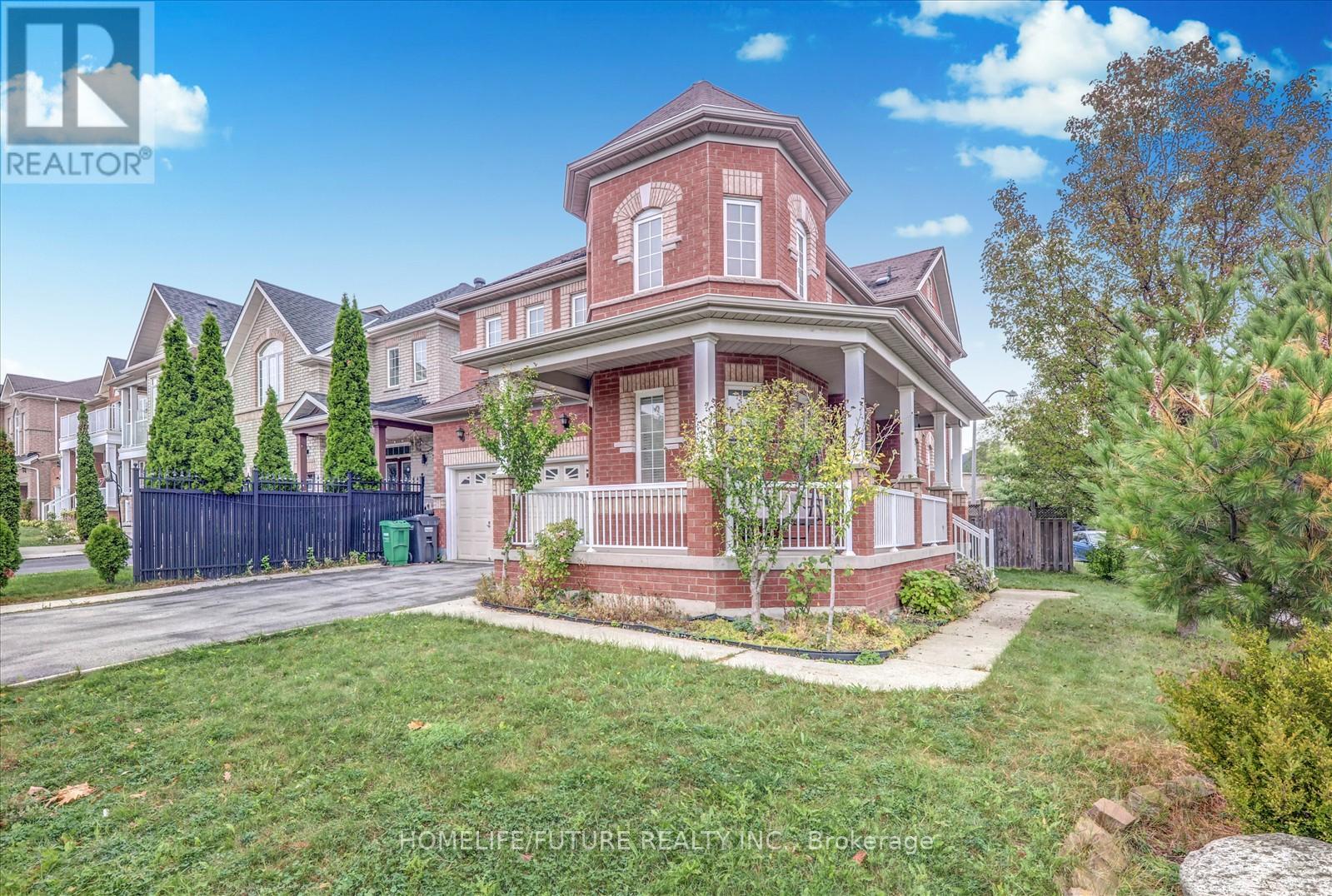 2 Tovey Terrace, Brampton, Ontario  L6R 3E6 - Photo 2 - W12455617