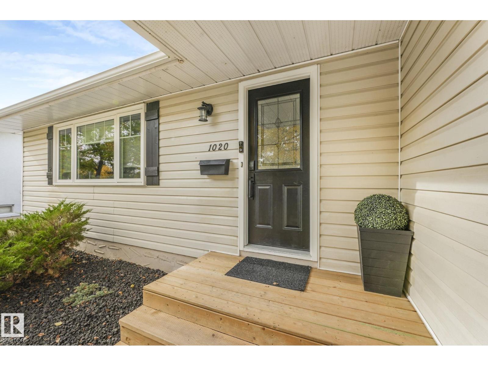 1020 Mony Penny Cr, Sherwood Park, Alberta  T8A 1C3 - Photo 2 - E4461621