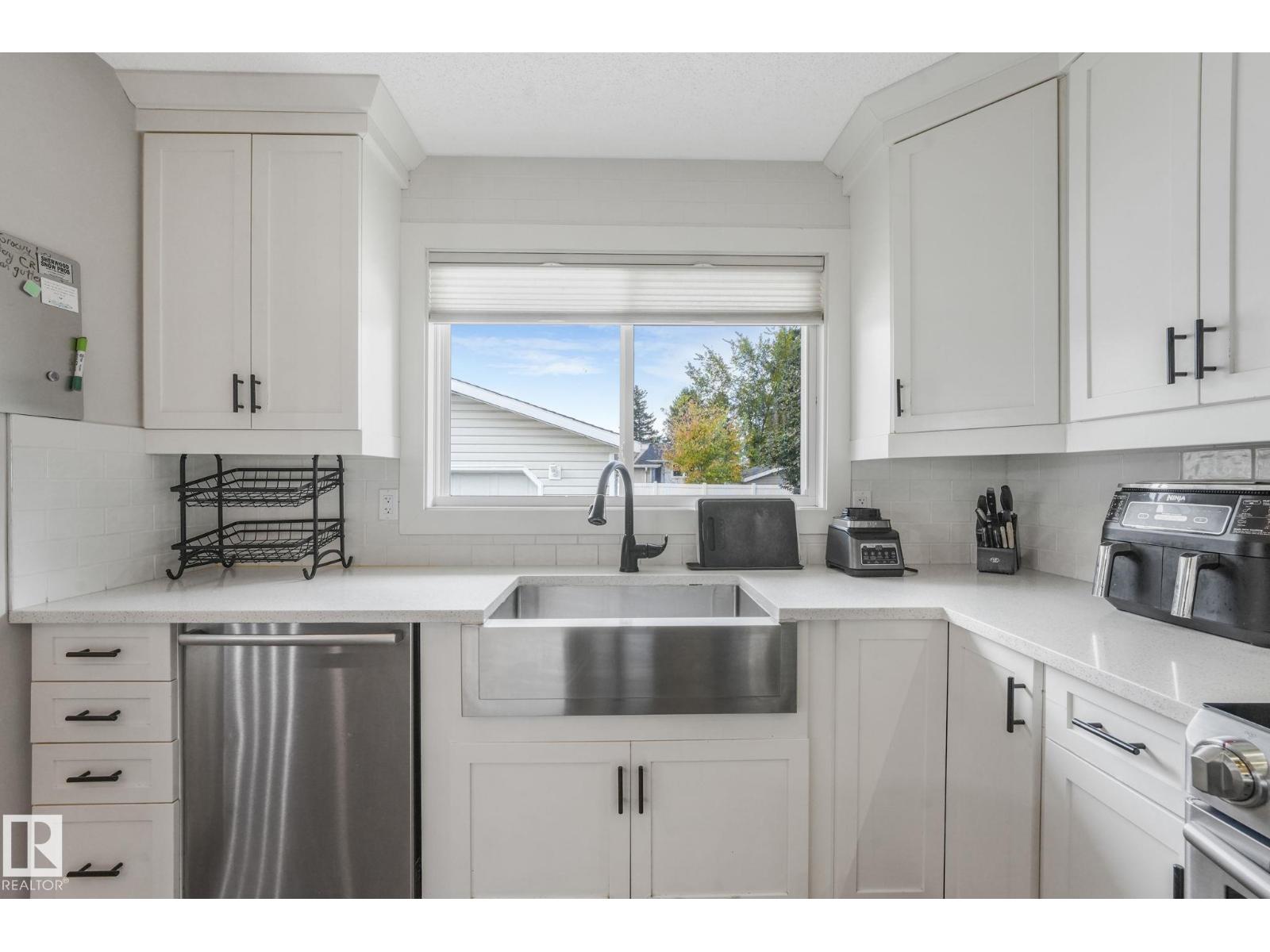 1020 Mony Penny Cr, Sherwood Park, Alberta  T8A 1C3 - Photo 7 - E4461621