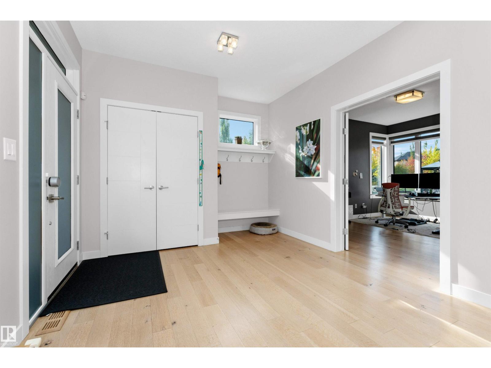 7404 May Cm Nw, Edmonton, Alberta  T6R 0V3 - Photo 7 - E4461622