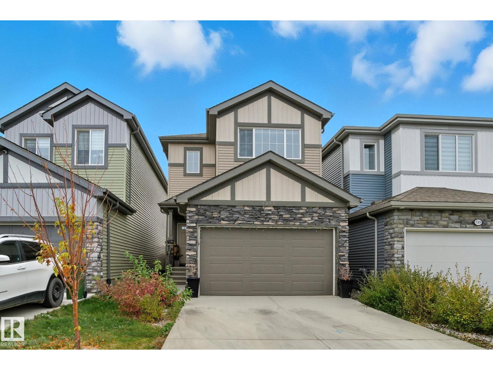 9307 PEAR LINK SW, edmonton, Alberta