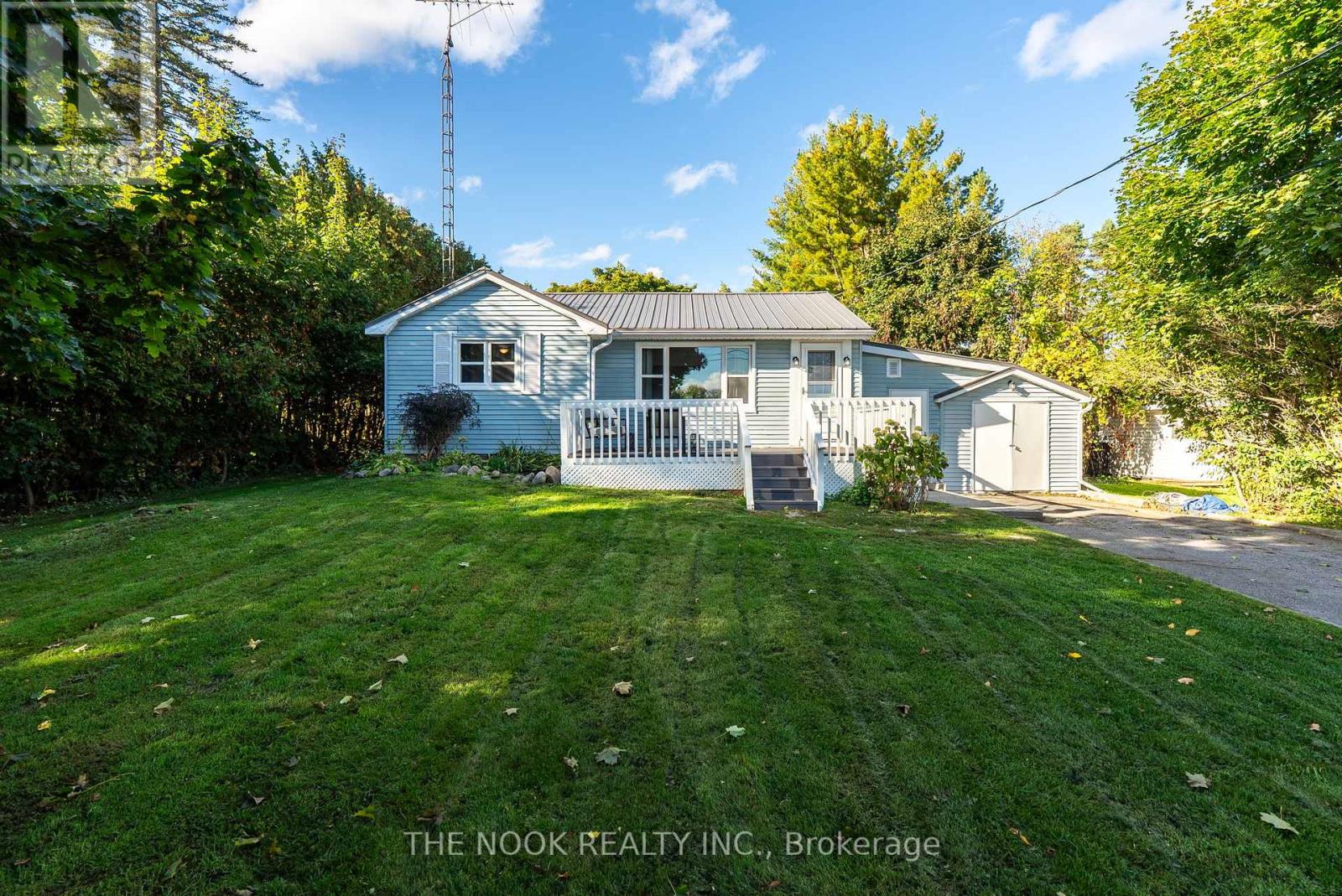 542 Rosebush Road, Quinte West (Sidney Ward), Ontario  K0K 2C0 - Photo 2 - X12455878