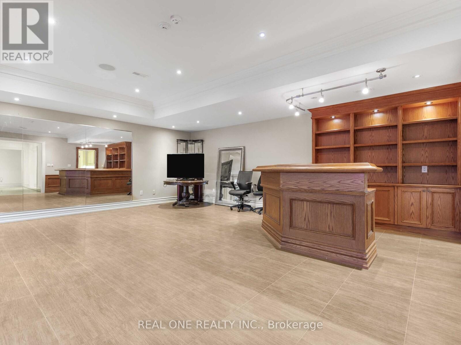 25 Dempsey Crescent, Toronto, Ontario  M2L 1Y4 - Photo 11 - C12455840