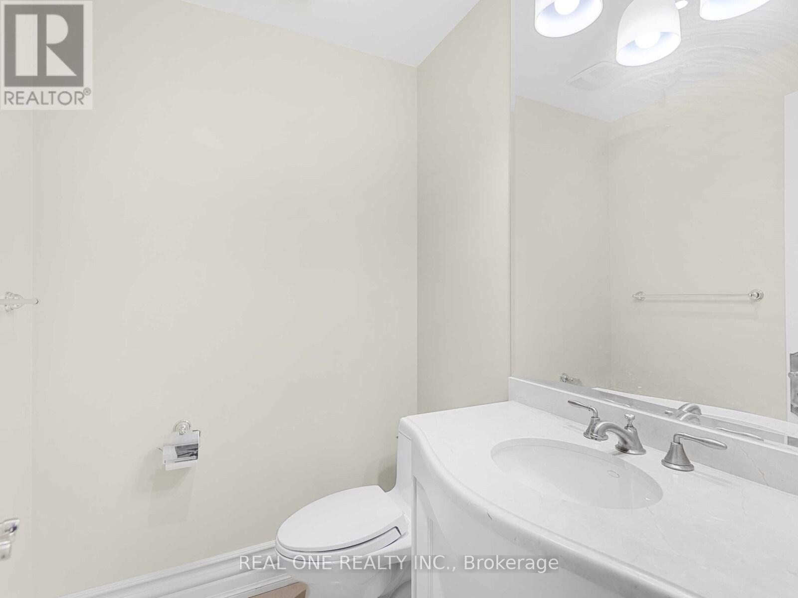 25 Dempsey Crescent, Toronto, Ontario  M2L 1Y4 - Photo 21 - C12455840